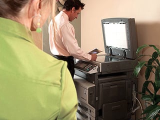 Is this your pussy in the copy machine?! - Luna Azul