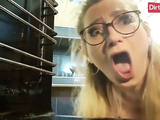 Busty Vika Viktoria Gets Stuck In The Oven & Gets Her Pussy Pounded In Doggystyle - Free Porn Video