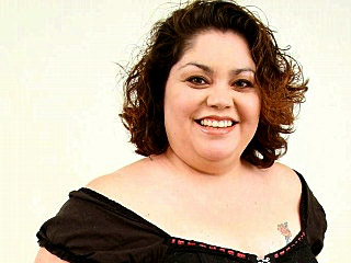 Chunky Mature Layla Crawls For Cock