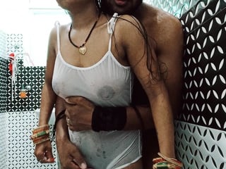 Indian Bhabhi ki Zordaar Bathroom Mai Chudai In Hindi Audio