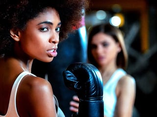 Sporty babes Erika and Luna