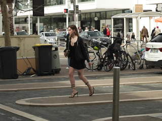 Martina tames three men!