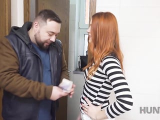 HUNT4K. Belle With Red Hair Fucked By Stranger In Toilet In Front Of BF 