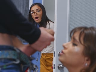 Brazzers - Squirter Hall Monitor Emily Willis Helps On College Girl With Pussy Juice