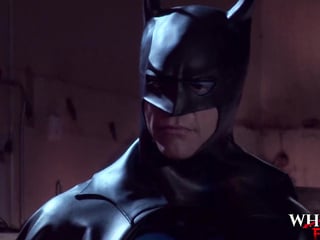 Batman Rescues Two Hotties Thirsty For 3some And His Tasty Jizz