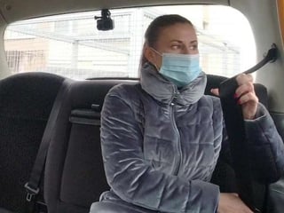 Sexy brunette accepted a dirty offer from a taxi driver