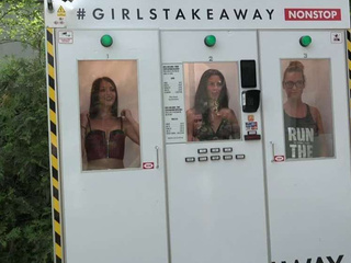 Katy Rose in a sexy slot machine