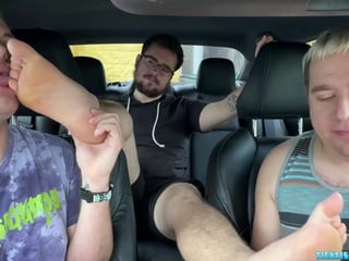 Stranger gets feet licked and tickled