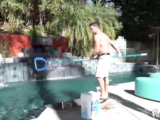 Sweet chick Melissa Moore squirts on that big cock