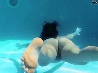 Jacqueline Hope cums inside swimming pool
