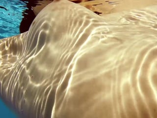 Curly hair Fernanda super flexible babe underwater