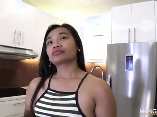 Chubby Filipina Girl Swallows Huge Dick Before Wild Sex