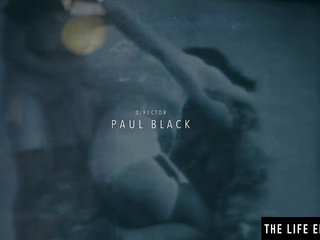 Passionate girl Mira V rubs her pussy with that old phone