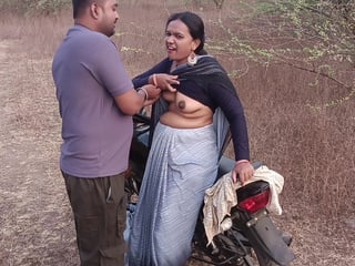 Natural Tits Horny Indian MILF Bhabhi Outdoor Sex - Hindi Audio
