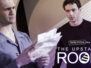 Muscle Hunk Feeds Big Dick to Older Repairman