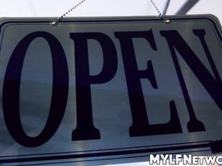 Boner Rion King drilled hard the welcoming shaved pussy of hot milf Preston Lee