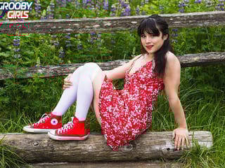 GROOBYGIRLS - New Grooby Star