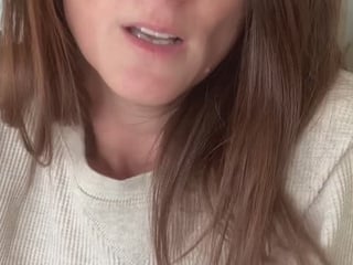 Stepmom hand job in a hurry!