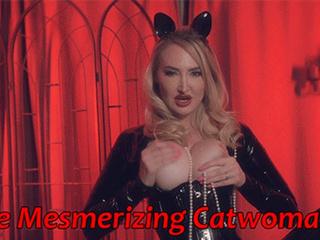 Kendra James is The Mesmerizing Catwoman! 720 mp4