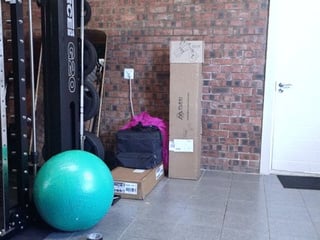 Cheating MILF Wife Gets Fucked in Gym by Personal Trainer and Cum on Big Butt