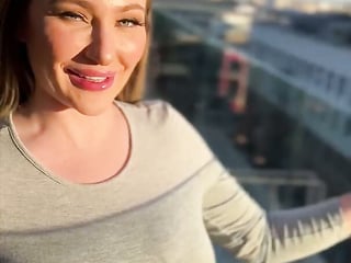 Canadian Cutie Aria Six in Golden State