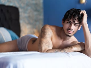 Sensual Rooftop Fuck with Ashton and Kane