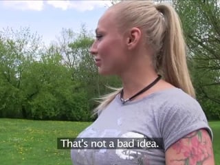 Busty Glamour Model's Outdoor Fuck