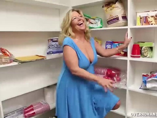 Busty old lady handjob