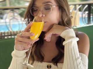 Breakfast And A Bubble Bath With Katie Kush