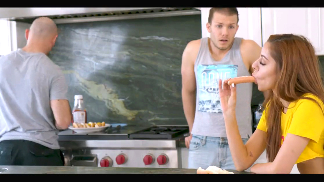 Seduces stepbrother. Seduces stepbrother. Seduces stepbrother. Seduces stepbrother. Фэмили строкес stepmom.