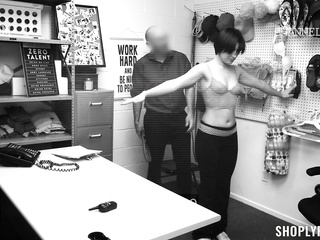 Case No. 7906128 - The Big Faker - Angeline Red